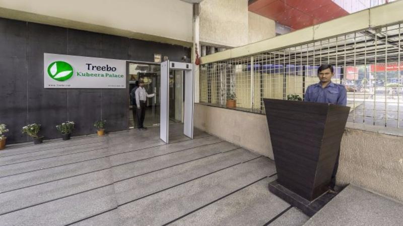 Capital O 9960 Hotel Grand Himayat Hyderabad Exterior foto