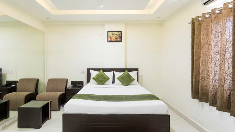 Capital O 9960 Hotel Grand Himayat Hyderabad Exterior foto