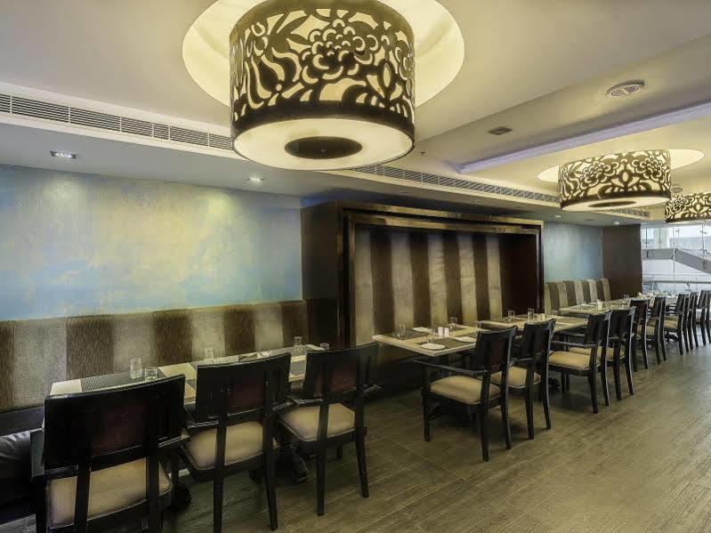 Capital O 9960 Hotel Grand Himayat Hyderabad Exterior foto